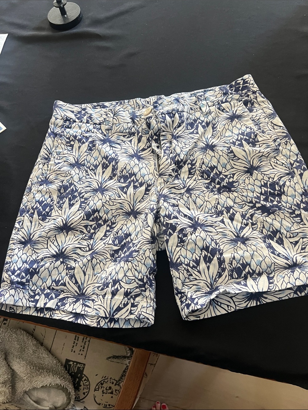Men's Navy & White Tropical Print Flat-Front Shorts Vineyard Vines